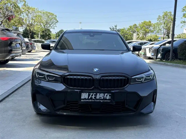 BMW 3 Series — Фото автомобиля 2