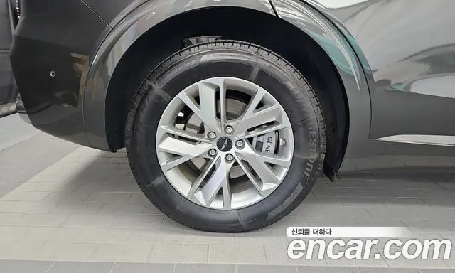 Genesis GV70 — Фото автомобиля 5