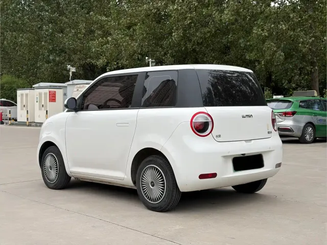 Changan Lumin — Фото автомобиля 13