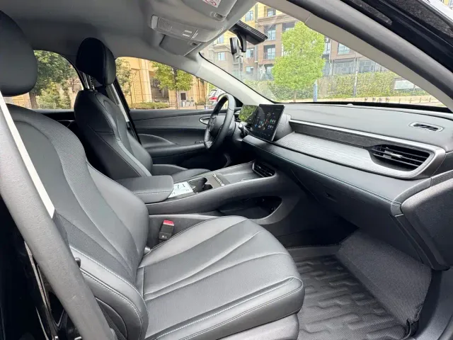 BYD Seal 05 DM-i — Фото автомобиля 4