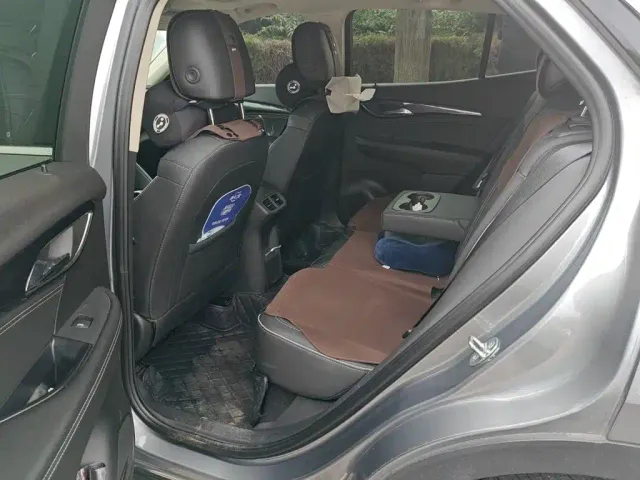 Buick Envision S — Фото автомобиля 18