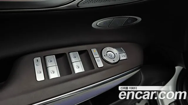 Genesis GV70 2.5T Бензин AWD — Фото автомобиля 25