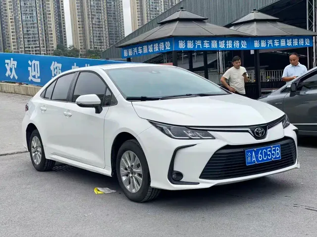 Toyota Corolla — Фото автомобиля 4