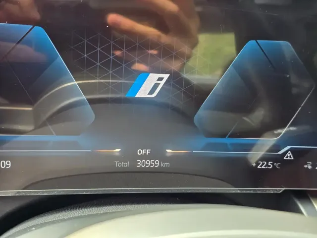 BMW i5 — Фото автомобиля 16