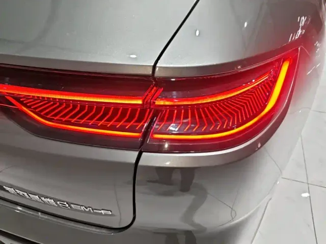 Geely Galaxy Xingyao 8 — Фото автомобиля 7