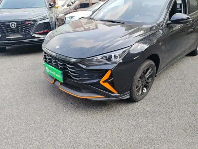 Dongfeng Yixuan — Фото автомобиля 23