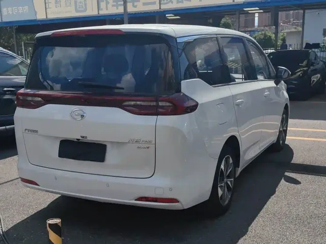GAC Trumpchi M6 — Фото автомобиля 20