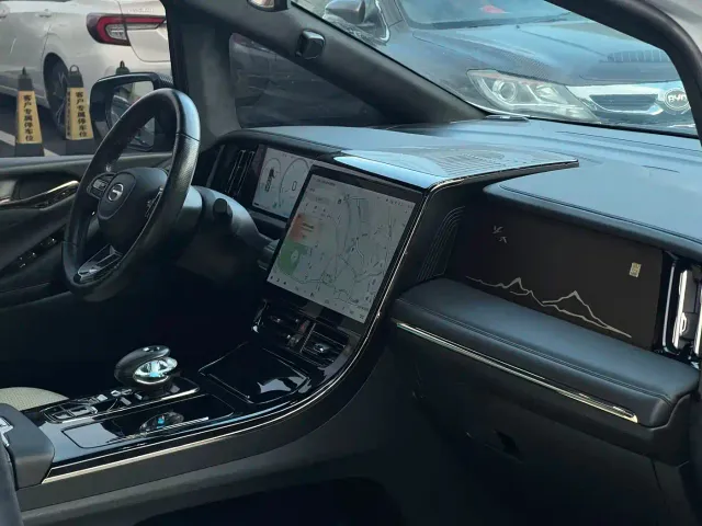 GAC Trumpchi M8 — Фото автомобиля 11