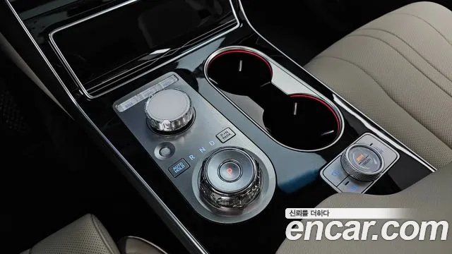 Genesis GV80 — Фото автомобиля 12