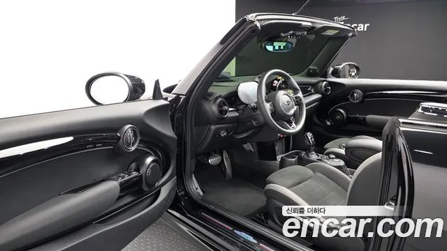 MINI Cooper Convertible — Фото автомобиля 15
