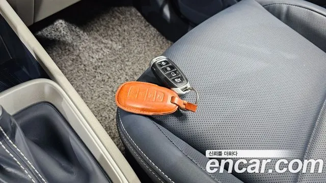 Hyundai Venue — Фото автомобиля 16