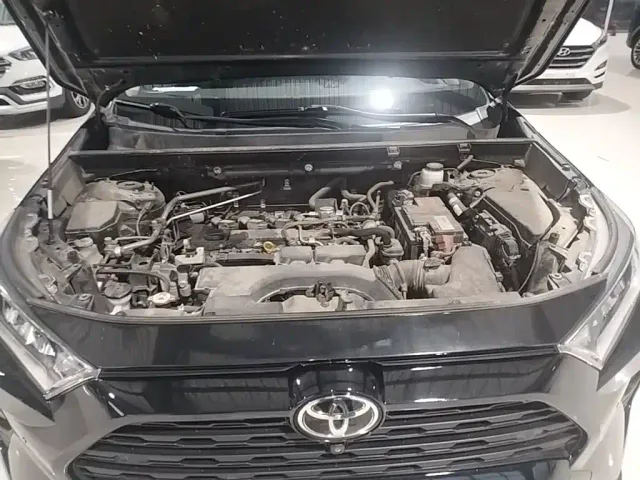Toyota RAV4 — Фото автомобиля 19