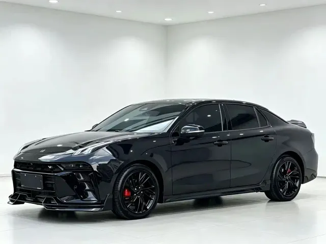 Фотография автомобиля — Lynk & Co 03