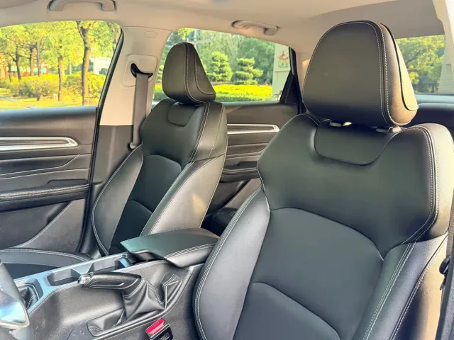 Geely Emgrand — Фото автомобиля 19