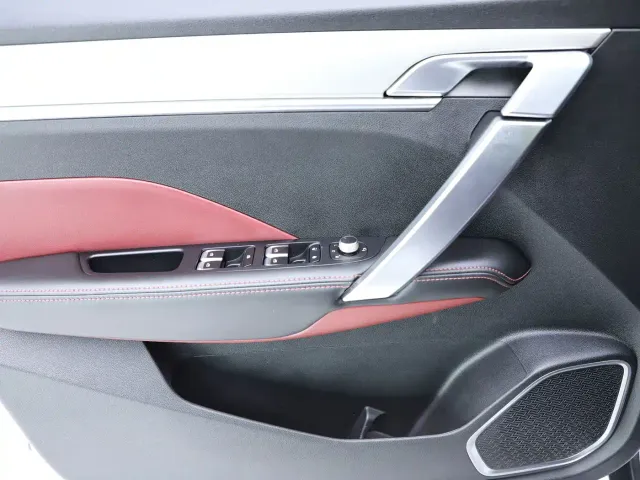 Geely Binyue — Фото автомобиля 12