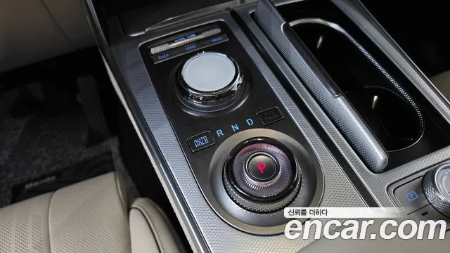 Genesis GV80 — Фото автомобиля 12