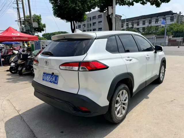 Toyota Frontlander — Фото автомобиля 5