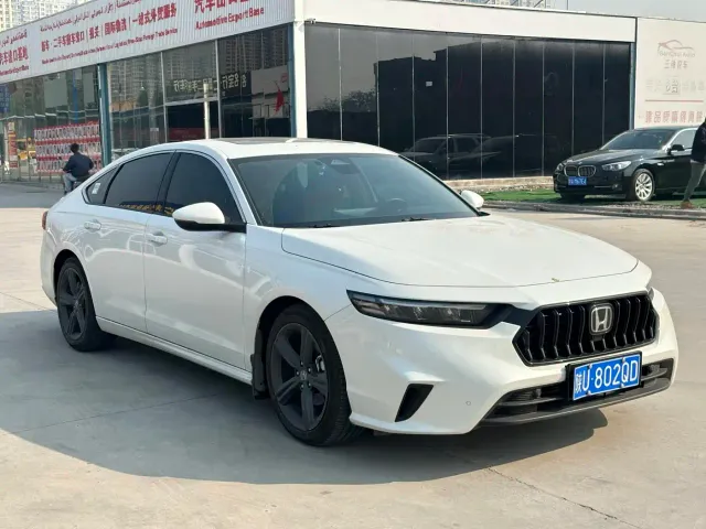 Honda Inspire — Фото автомобиля 3