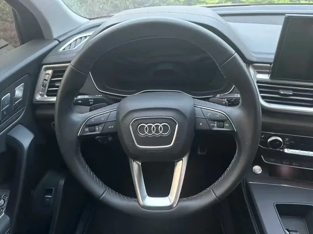Audi Q5L — Фото автомобиля 13