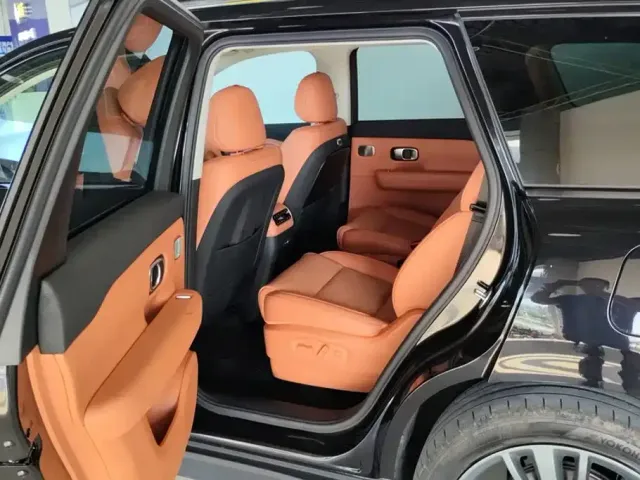 Leapmotor C16 — Фото автомобиля 11