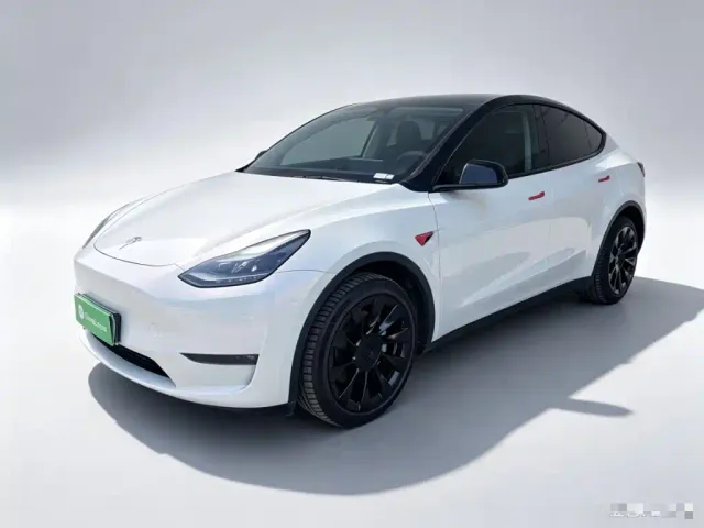 Фотография автомобиля — Tesla Model Y