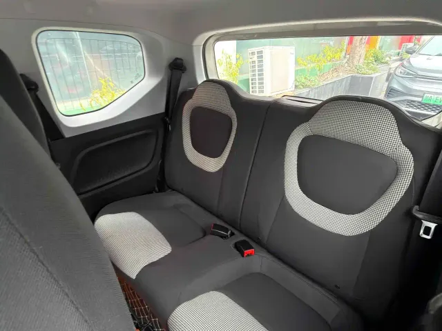 Wuling Hongguang Mini EV — Фото автомобиля 11