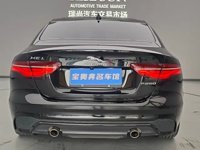 Jaguar XEL — Фото автомобиля 9