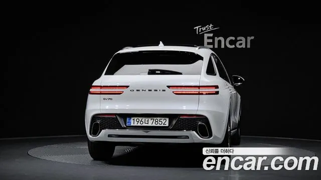 Genesis GV70 2.5T Бензин 2WD — Фото автомобиля 4