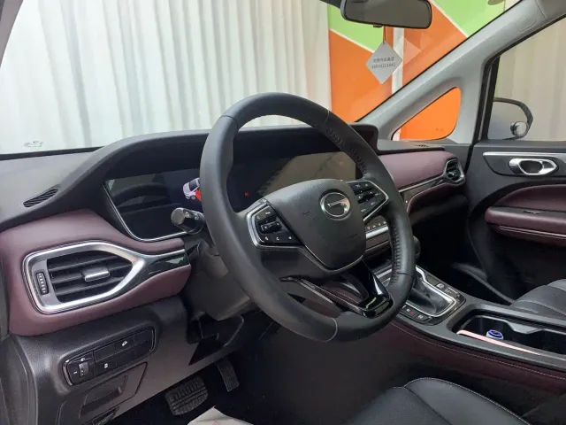 GAC Trumpchi M6 — Фото автомобиля 8