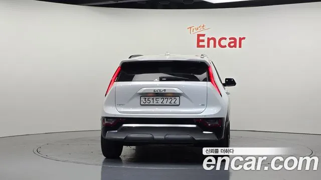 Kia Niro The All New Niro Signature — Фото автомобиля 4
