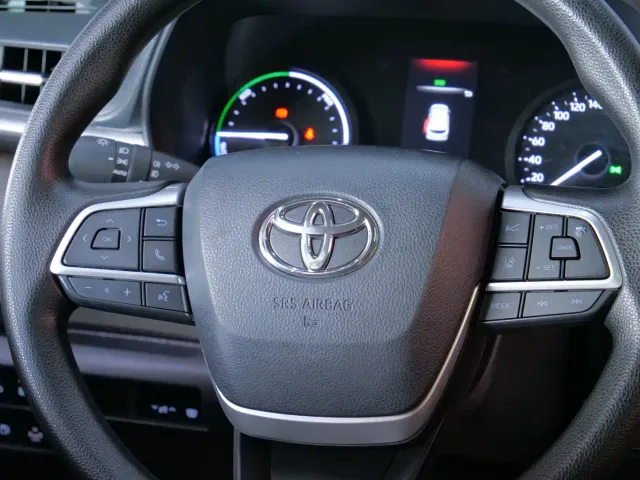 Toyota Granvia — Фото автомобиля 15