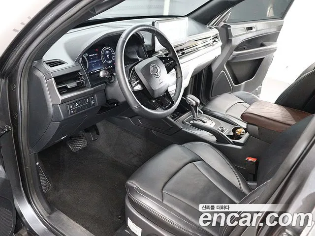 KG_Mobility_Ssangyong Rexton Новый Rexton Sport Khan Дизель 2.2 4WD — Фото автомобиля 17