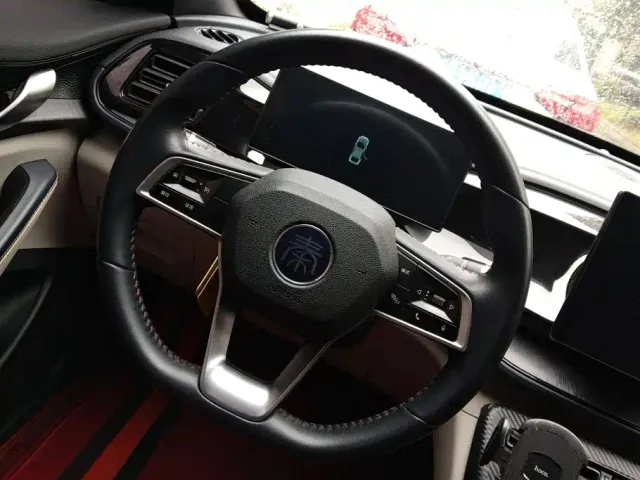 BYD Qin PLUS — Фото автомобиля 14