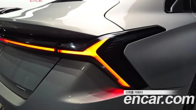 Kia K8 K8 (New) Hybrid — Фото автомобиля 23
