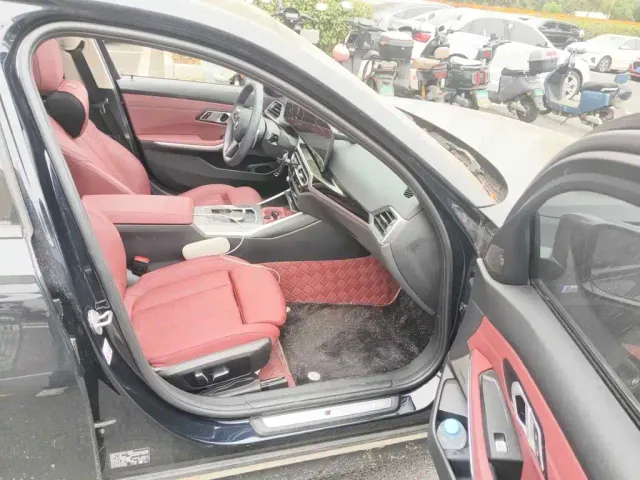 BMW 3 Series — Фото автомобиля 13
