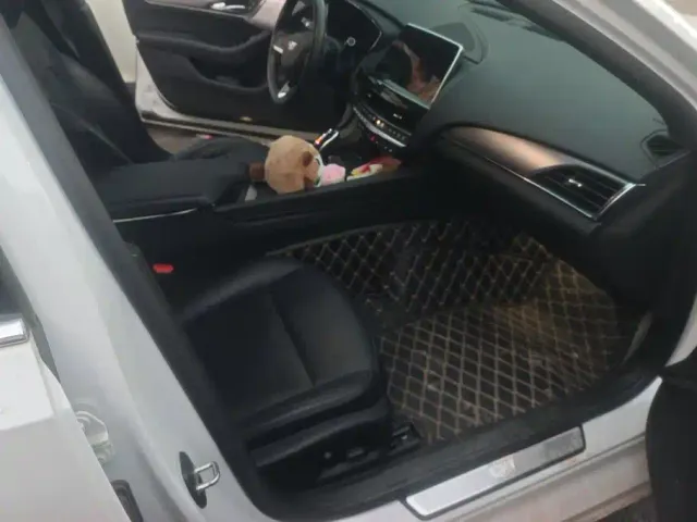 Cadillac CT5 — Фото автомобиля 8