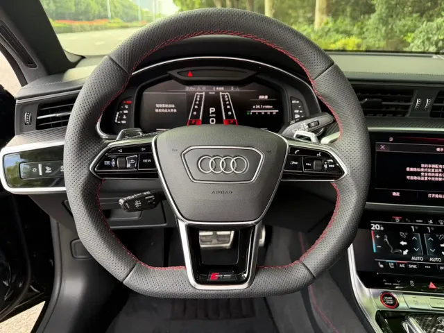 Audi RS 7 — Фото автомобиля 6