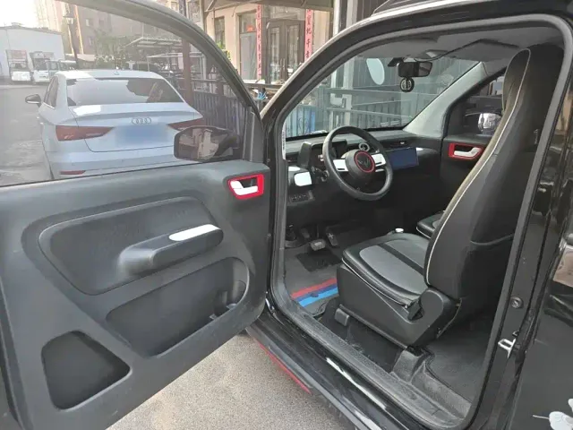 Wuling Hongguang Mini EV — Фото автомобиля 12