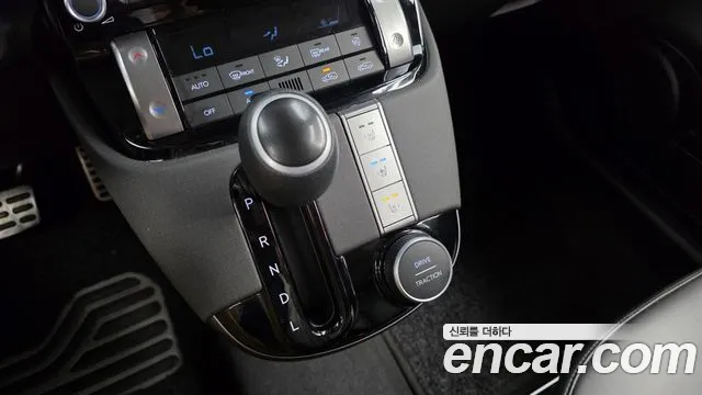Hyundai Casper Casper Turbo Essential — Фото автомобиля 9