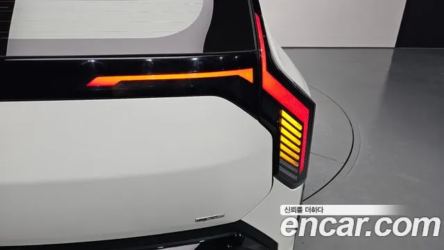 Kia EV3 Long Range 2WD — Фото автомобиля 22