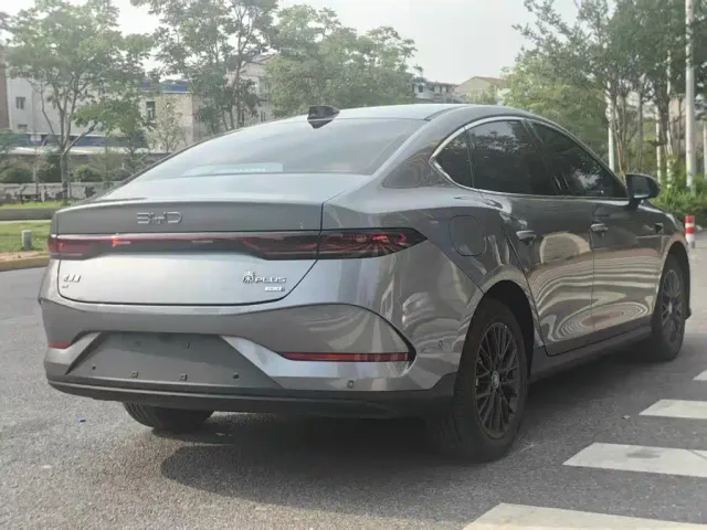BYD Qin PLUS — Фото автомобиля 11