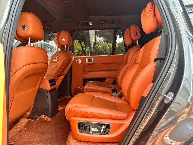 Li Auto L9 — Фото автомобиля 6