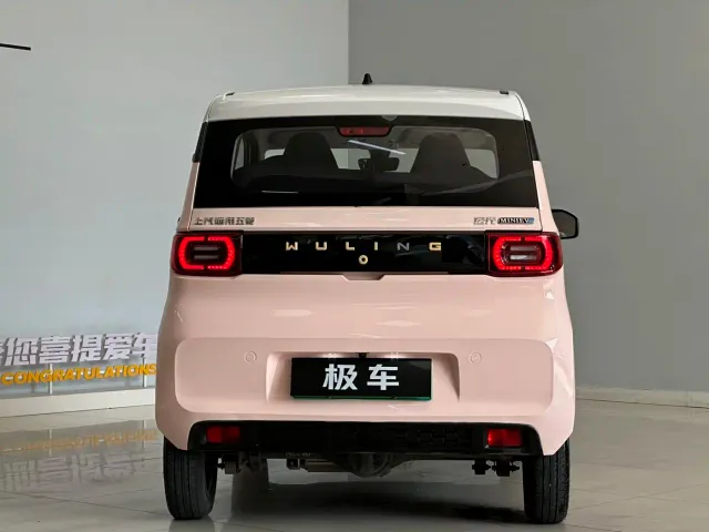 Wuling Hongguang Mini EV — Фото автомобиля 6