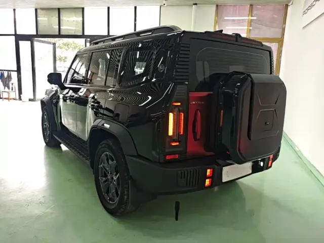 Jetour T2 — Фото автомобиля 4