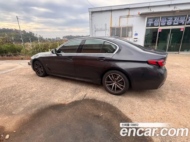 BMW 5 Series G30 — Фото автомобиля 2