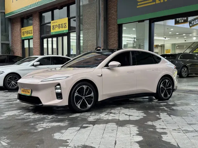 Nio ET5 — Фото автомобиля 4