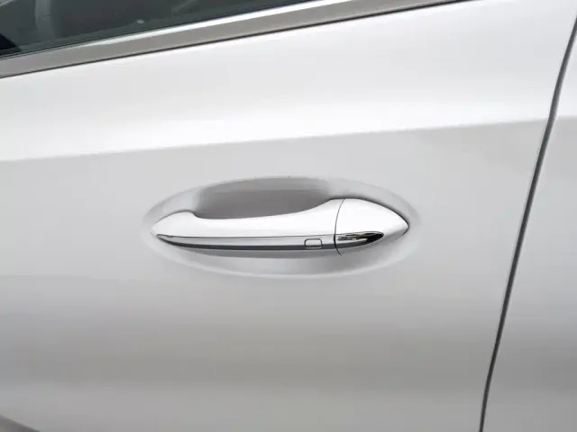 Buick Envision Plus — Фото автомобиля 18