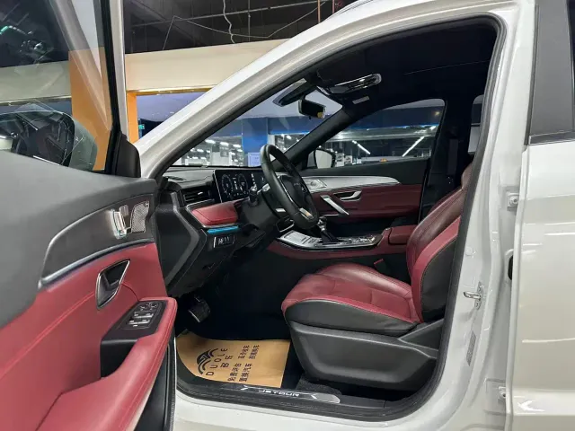 Jetour X70 Plus — Фото автомобиля 5