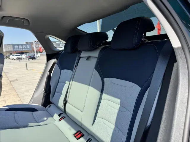 Geely Xingrui — Фото автомобиля 17