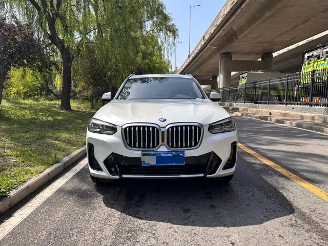 BMW X3 — Фото автомобиля 2